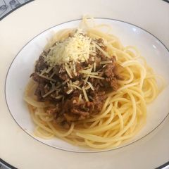A picture of Spaghetti Bolognaise.