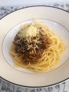 A picture of Spaghetti Bolognaise.