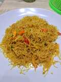 27. Bihun Goreng pedas