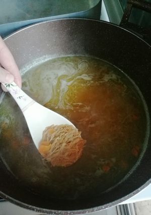 صورة لوصفة شوربة الشعيرية التقليدية