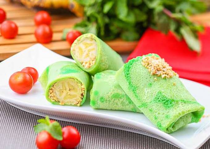 Cara bikin Resep Dadar Gulung Pisang Kacang Cara bikin Resep Dadar Gulung Pisang Kacang