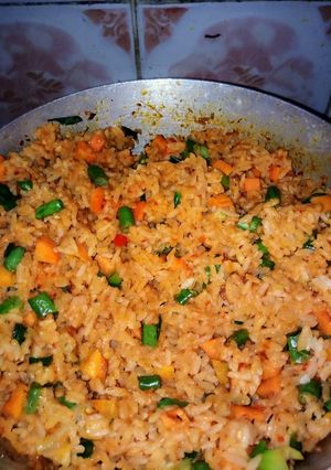 A picture of Jollof rice.