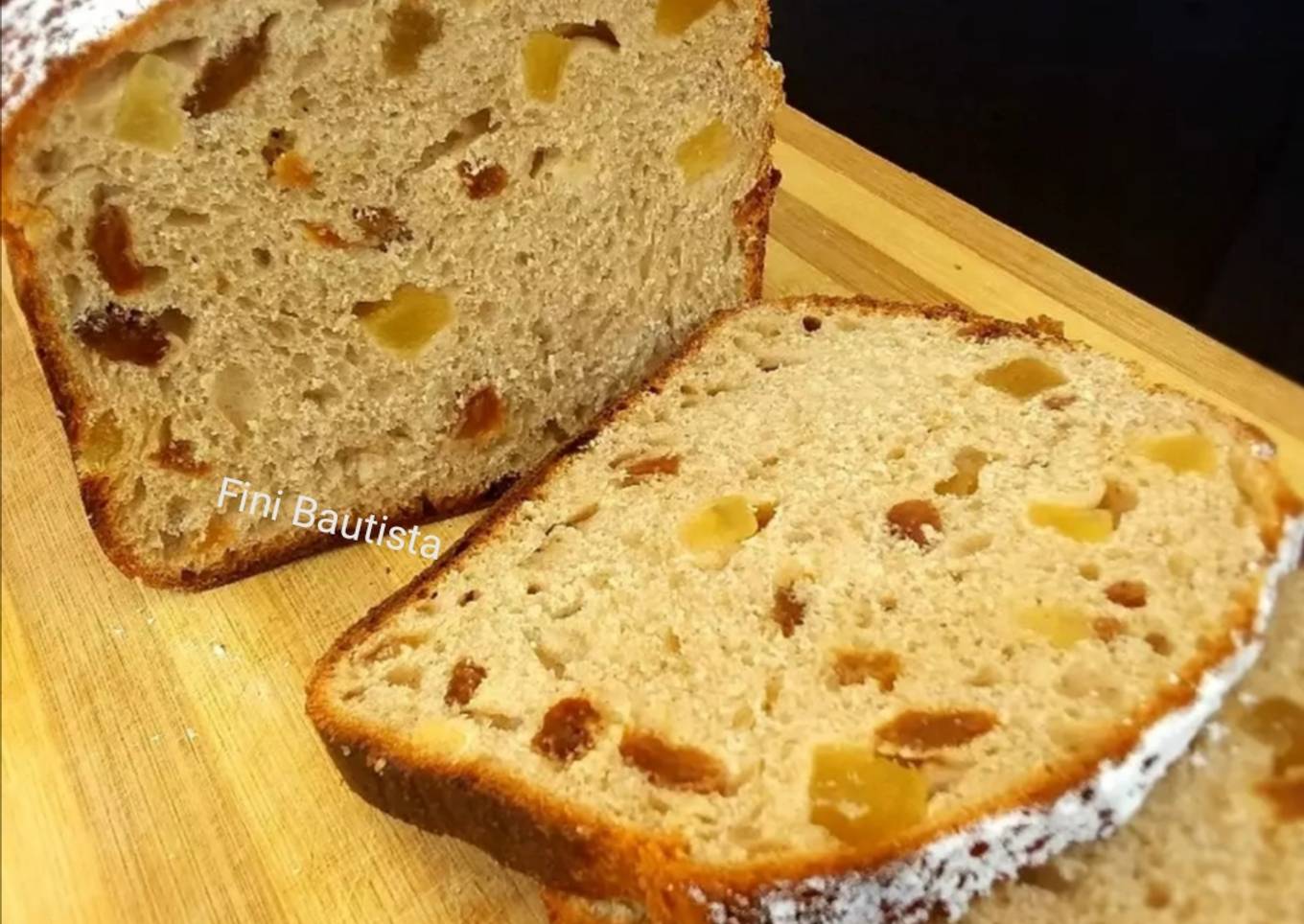 Pan de molde dulce con pera deshidratada y pasas