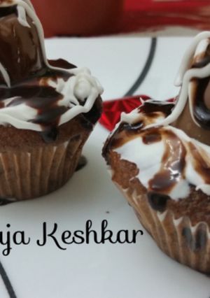चॉकलेट कपकेक (Chocolate cupcake recipe in Hindi) रेसिपी मुख्य फोटो