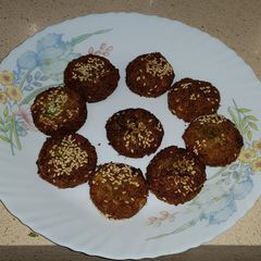 A picture of Anise lettuce balls.