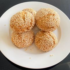 A picture of Kanom Nga.