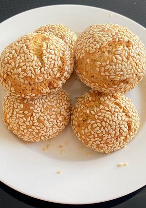 A picture of Kanom Nga.