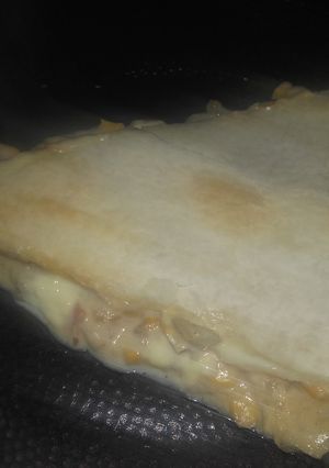 Una foto de Tarta de choclo, jamón y queso
