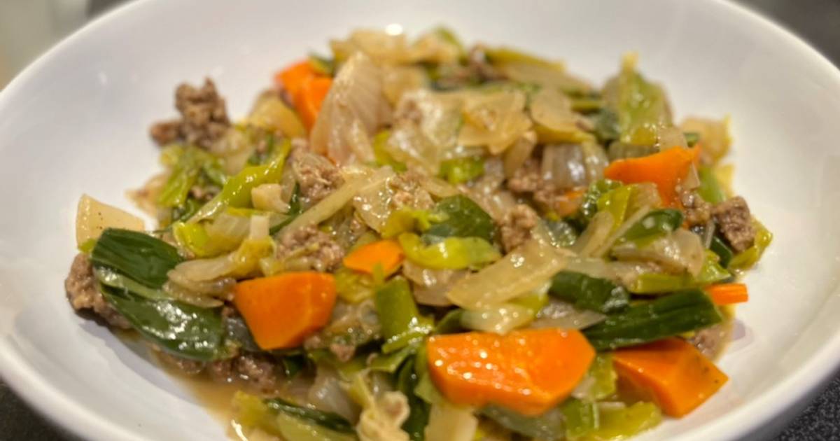 Syrian style leek stew with ground meat Recipe by Linda L. Cookpad