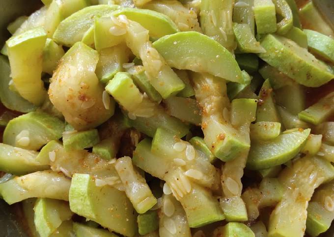 Steps to Make Favorite Mild Curry Zucchinni