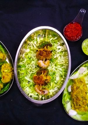 A picture of Sizzling Cabbage Muthiya.