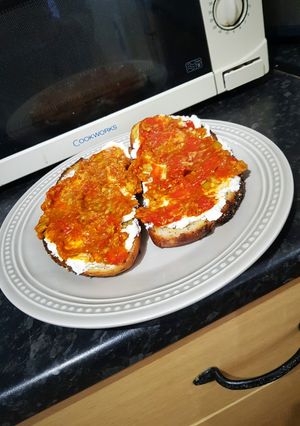 A picture of Red & Ricotta Toasted Flatbread.