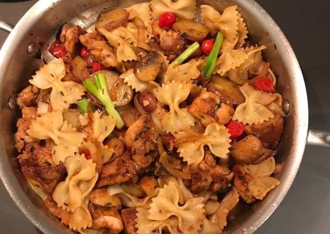 Simple Way to Make Any-night-of-the-week Chicken thigh, pasta and veggie leftovers