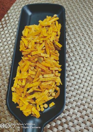 લીલો ચેવડો (Lilo Chevdo Recipe In Gujarati) રેસીપી મુખ્ય ફોટો