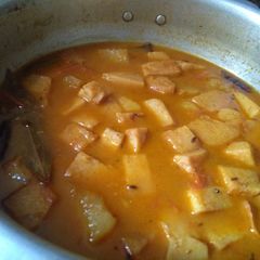 A picture of Yam potato curry.