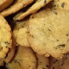 A picture of Methi Matthi (punjabi Matthi).