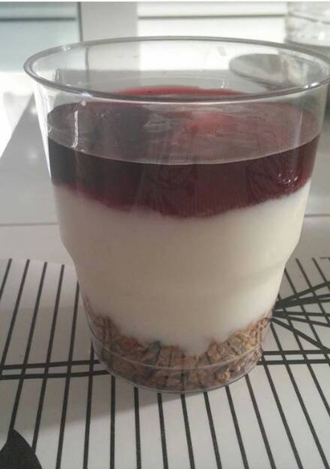 Una foto de Postre de yogur