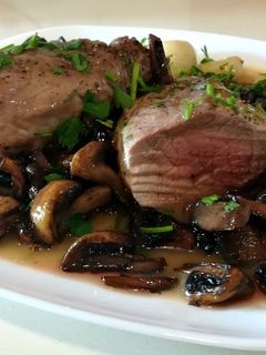 Una foto de Solomillo de cerdo a la cerveza (olla express)