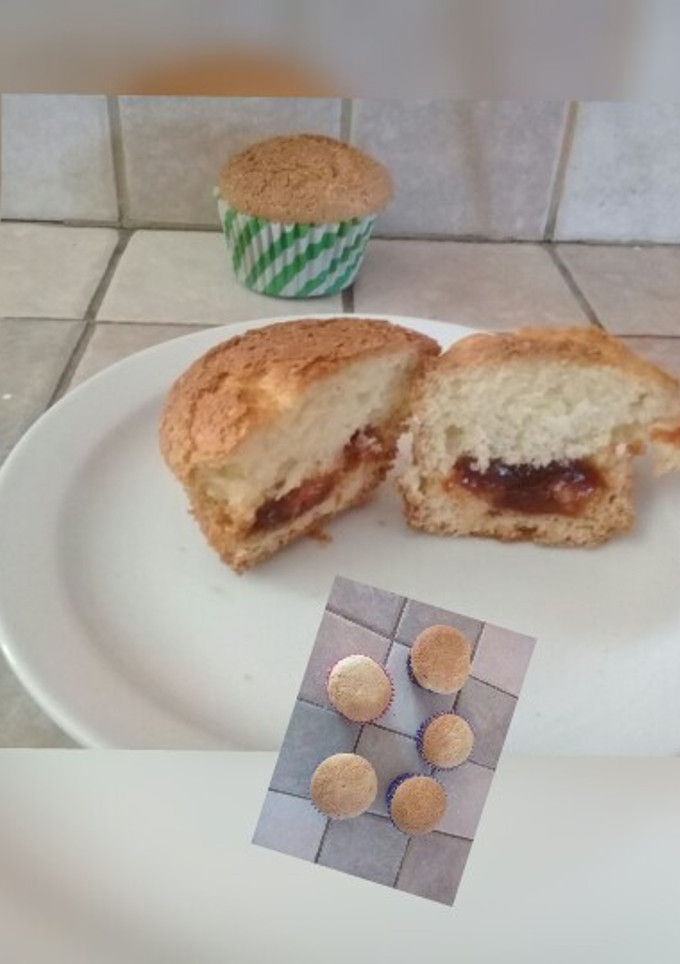 Una foto de Magdalenas rellenas con dulce de membrillo