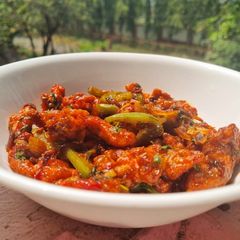 A picture of Crispy Chicken in Hot Garlic Sauce.