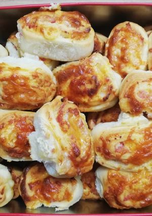 Baconös, sajtkrémes csigák recept fotója