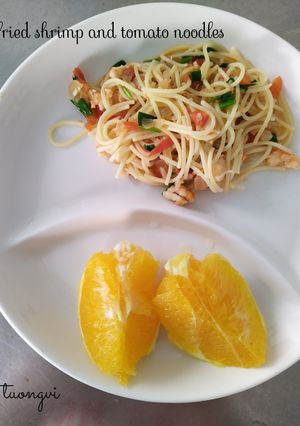 Hình của món Mì xào tôm cà chua.