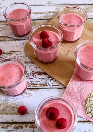 Une photo de Mousse légère aux fruits rouges