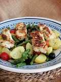 Ensalada templada de patata, judías y Halloumi