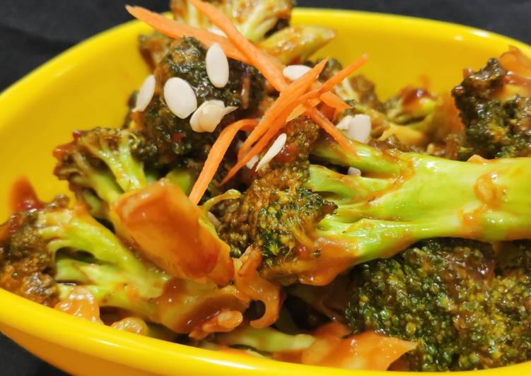 Pan-asian Broccoli salad