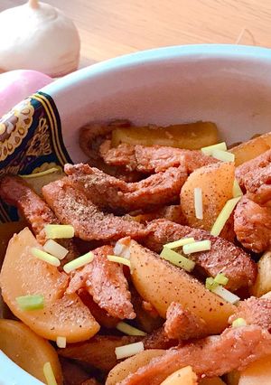 Hình của món Thịt Kho Tiêu & Củ Cải Trắng.
