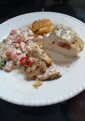 Una foto de Pechuga de pollo rellena al paquete