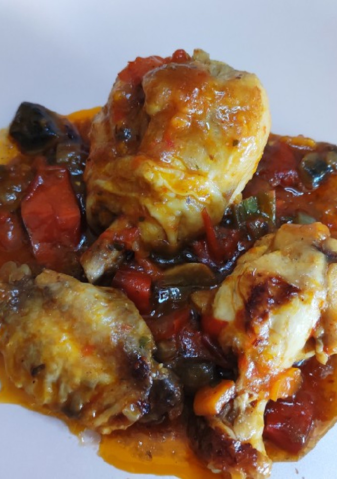 Una foto de Pollo al chilindrón con o sin olla GM h Deluxe