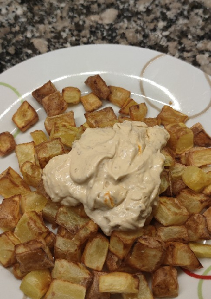 Una foto de Patatas bravas