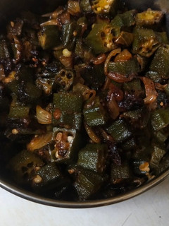 வெண்டைக்காய் பொரியல்(vendaikkai poriyal recipe in tamil) செய்முறை முக்கிய புகைப்படம்