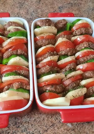 Una foto de Receta de carne con verduras fácil y rica 😋