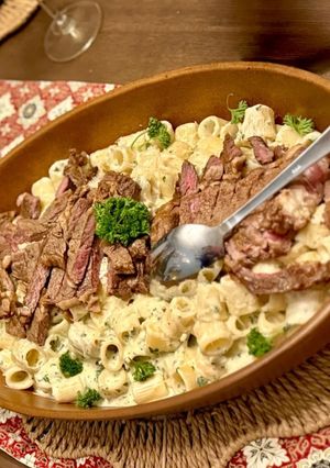 Foto resep Garlic Parmesan Steak Pasta