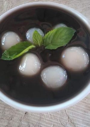 Hình của món Chè đậu đen kiểu Thái Lan.