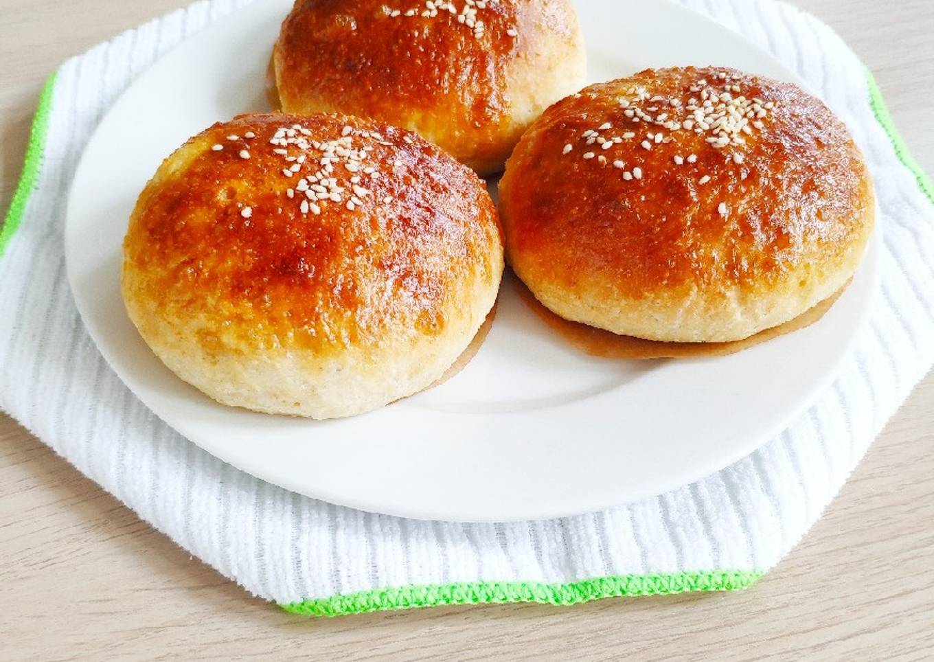 Chinese BBQ Bun (Baked Cha Siu Bao)