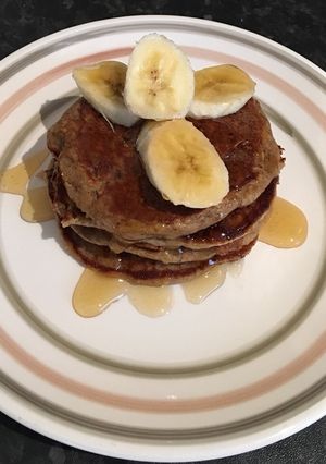 A picture of Oats banana pancakes.
