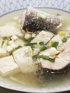 【厚生廚房】薑絲豆腐鮮魚湯 的食譜成品照片