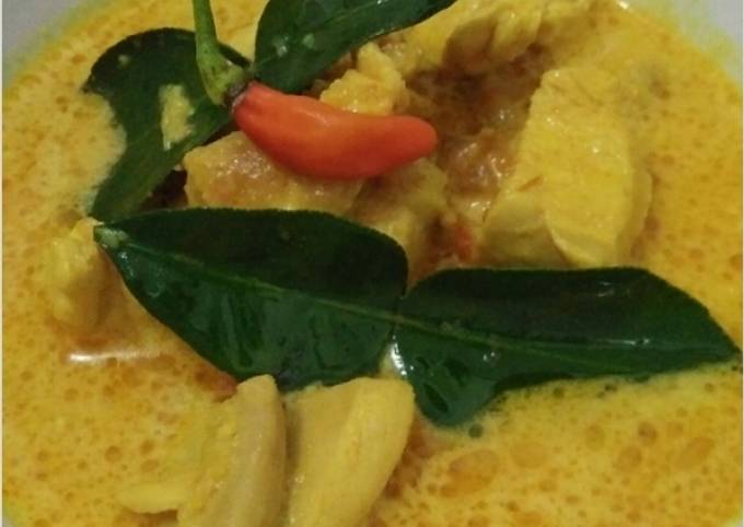 Gulai Fillet Ayam