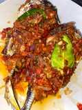 Ikan saus khas Manado/Ambon, ikan nya terserah ikan apa