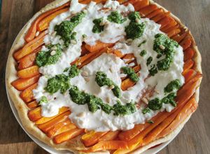 Une photo de Tatin de carottes pesto et burrata