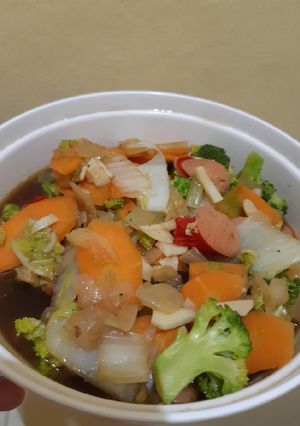 Foto resep Tumis Capcay Sosis Lada Hitam