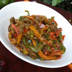 Shredded beef and veggies sauce A picture of Shredded beef and veggies sauce.