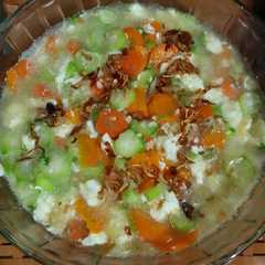 A picture of Sup Oyong Telur.