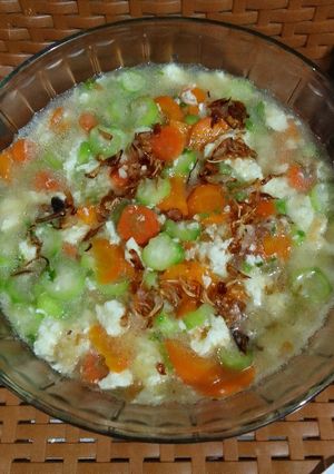 Foto resep Sup Oyong Telur