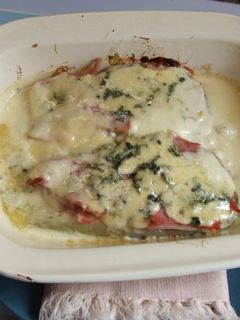 Una foto de Berenjena blanca horneada al queso roquefort