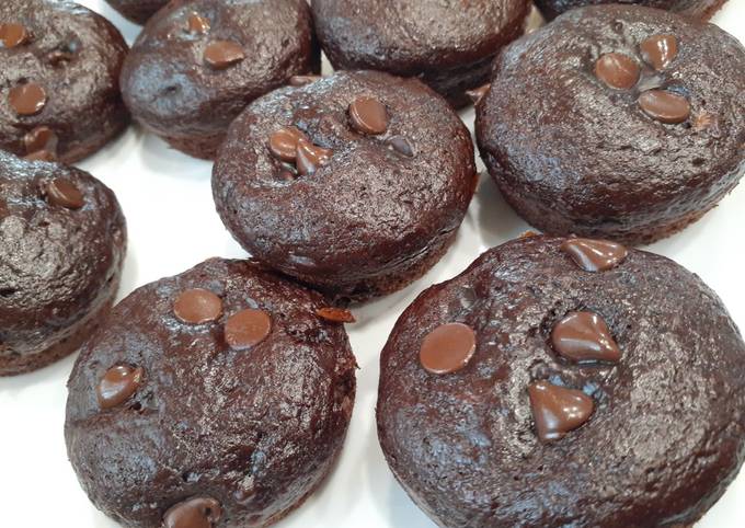 Low fat chocolate muffins
