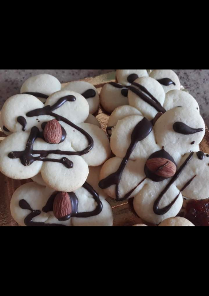 Una foto de Galletitas súper fáciles y económicas!!!!